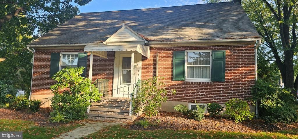 638 MOUNTAIN VIEW ROAD, READING, PA 19607