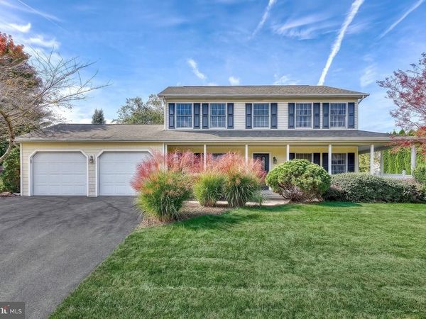 855 CLUB HOUSE DRIVE, MECHANICSBURG, PA 17050
