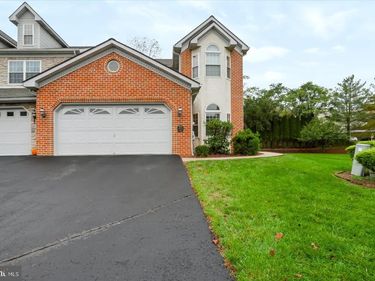 2833 OAKWOOD DRIVE , HARRISBURG, PA 17110