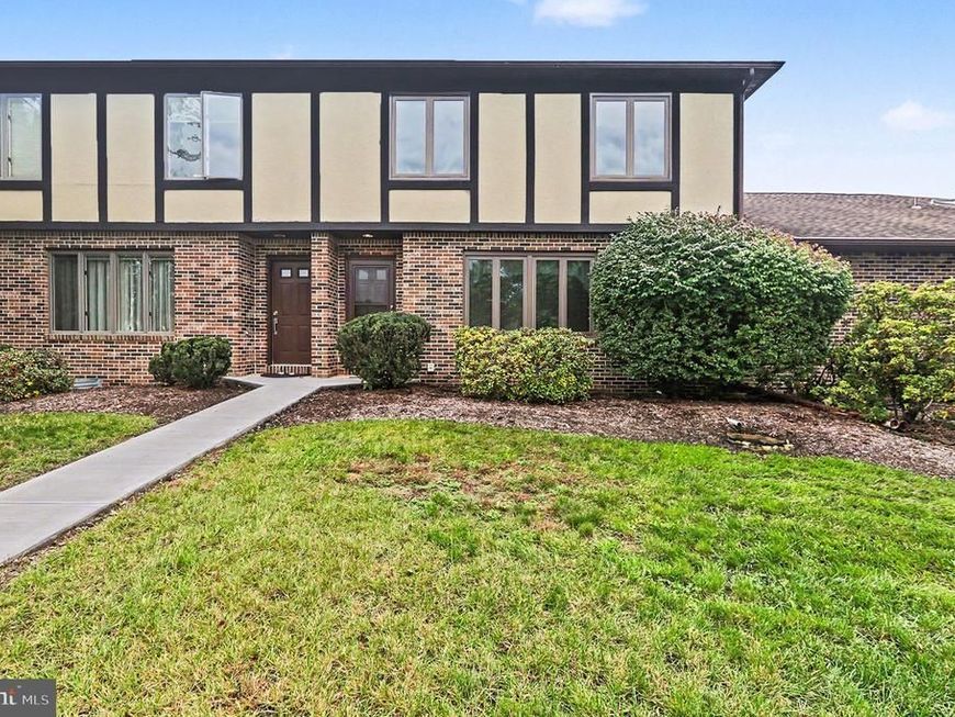 3873 N Sarayo Circle , Harrisburg, PA 17110 Main Photo