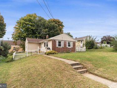 1109 HIGH STREET , LANCASTER, PA 17603