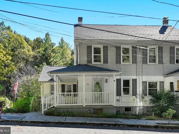 2139 MAIN STREET , POTTSVILLE, PA 17901