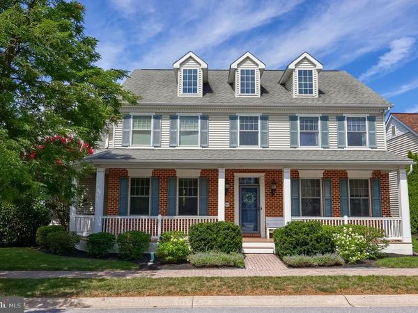 900 SLOAN STREET, LITITZ, PA 17543