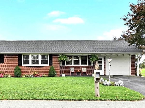 112 PHILLIP DRIVE , MYERSTOWN, PA 17067