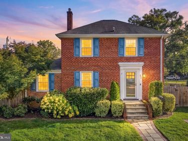 606 W WINDSOR AVENUE , ALEXANDRIA, VA 22302