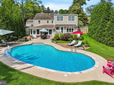 49 WEATHERVANE ROAD, ASTON, PA 19014