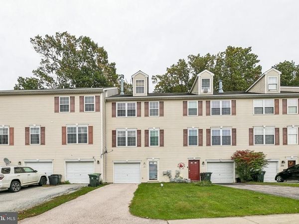 322 ELIOT CIRCLE, COATESVILLE, PA 19320