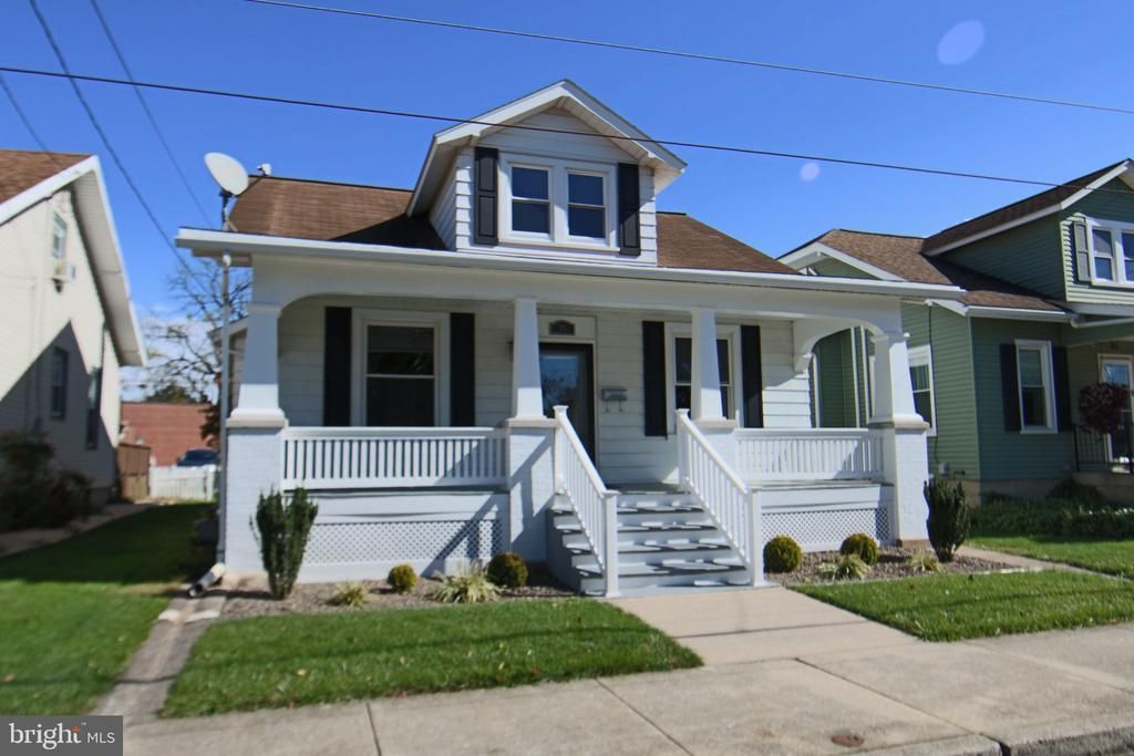 29 S JOHN STREET , HUMMELSTOWN, PA 17036