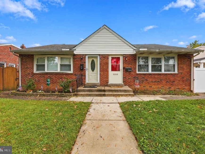 544 Edgewood Avenue, Folsom, PA 19033 Main Photo