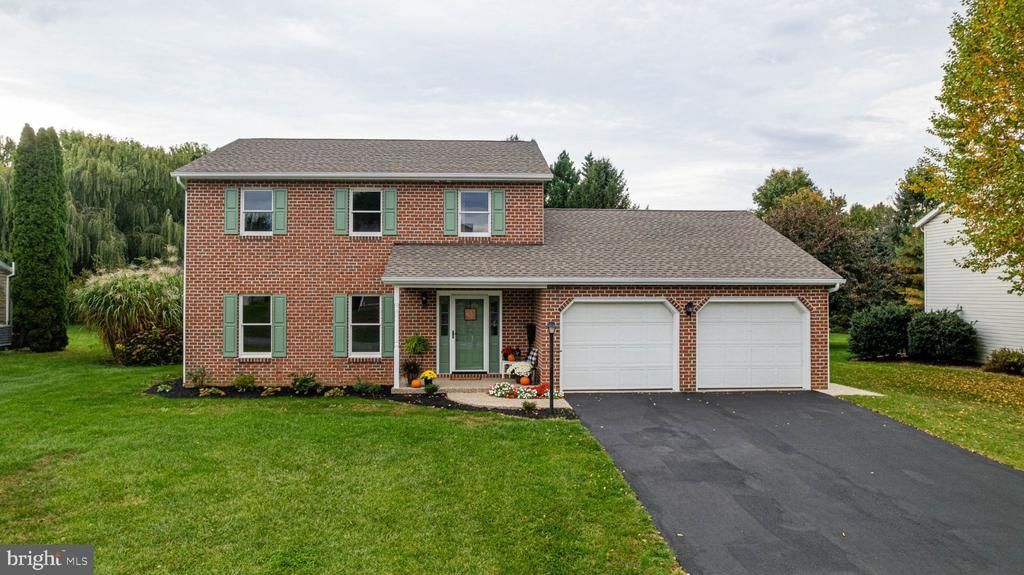 1659 Wisteria Drive , Chambersburg, PA 17202 Main Photo