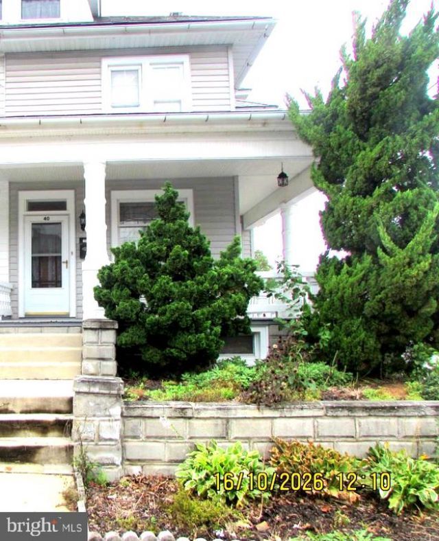 40 N 9TH STREET N , AKRON, PA 17501