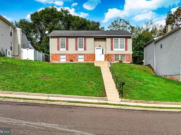 715 LINCOLN AVENUE, POTTSTOWN, PA 19464