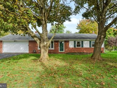 3 VIRGINIA AVENUE, SHREWSBURY, PA 17361