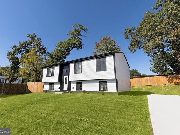6403 HOLYOKE DRIVE , ANNANDALE, VA 22003