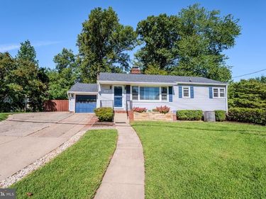 998 N ROOSEVELT STREET , FALLS CHURCH, VA 22046