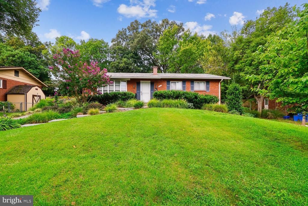 11512 Charlton Drive , Silver Spring, MD 20902 Main Photo