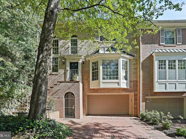 8035 QUARRY RIDGE WAY , BETHESDA, MD 20817