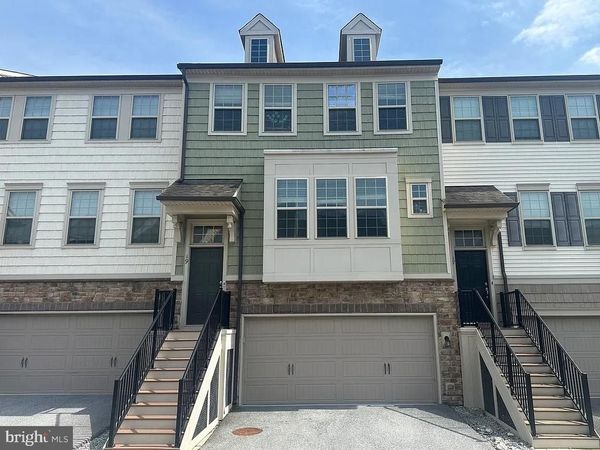 19 ADDISON LANE , MALVERN, PA 19355