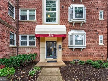 2104 N SCOTT STREET , Unit 30, ARLINGTON, VA 22209