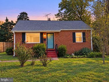 6813 SMITHWAY DRIVE, ALEXANDRIA, VA 22307