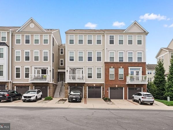 42243 CANARY GRASS SQUARE , ALDIE, VA 20105