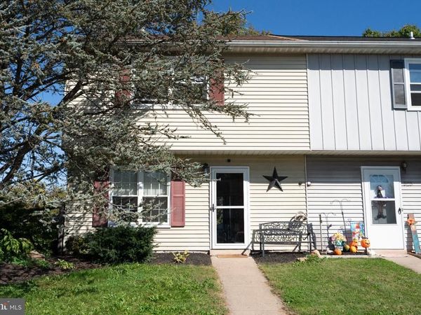 527 BLAKER DRIVE , EAST GREENVILLE, PA 18041