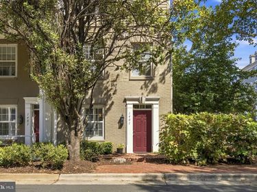 1401 ROUNDHOUSE LANE , ALEXANDRIA, VA 22314