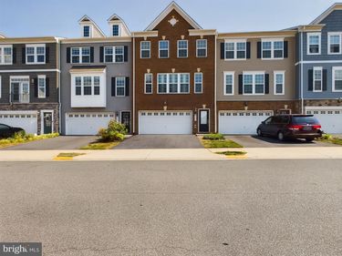 8924 ENGLEWOOD FARMS DRIVE , MANASSAS, VA 20112