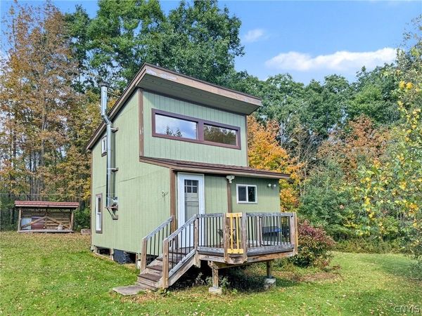 881 W State Road , Cortland, NY 13045