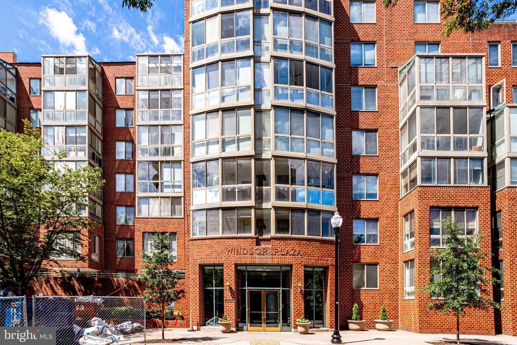 1050 Taylor Street N , Unit 1-203, Arlington, VA 22201 Main Photo