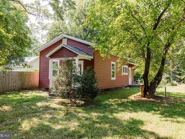 140 S MAIN STREET , BOWLING GREEN, VA 22427