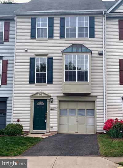 5936 Baron Kent Lane , Centreville, VA 20120 Main Photo
