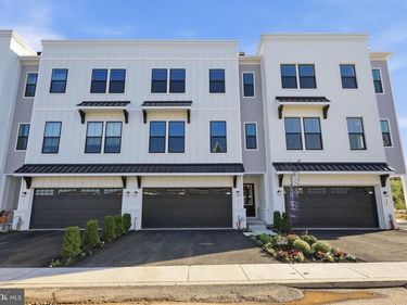 143 RIVER TRAIL CIRCLE , KING OF PRUSSIA, PA 19406