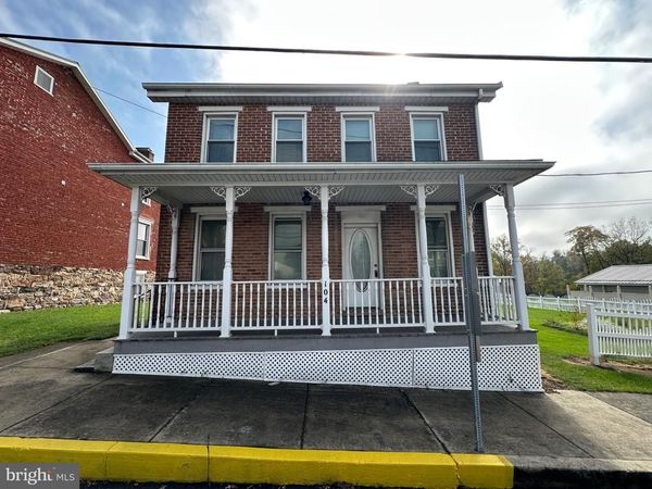 104 W MAIN STREET, NEWBURG, PA 17240