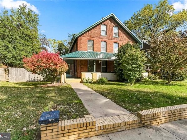415 N GOVERNORS AVENUE, DOVER, DE 19904