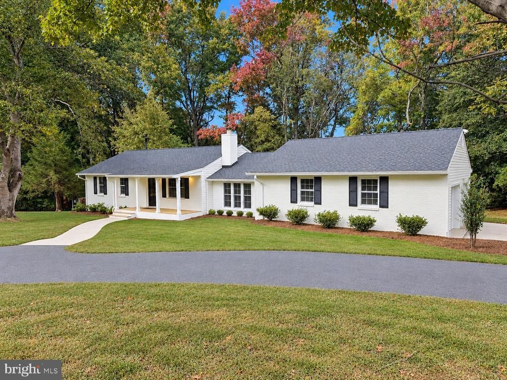 1672 PARIS OAKS ROAD, OWINGS, MD 20736