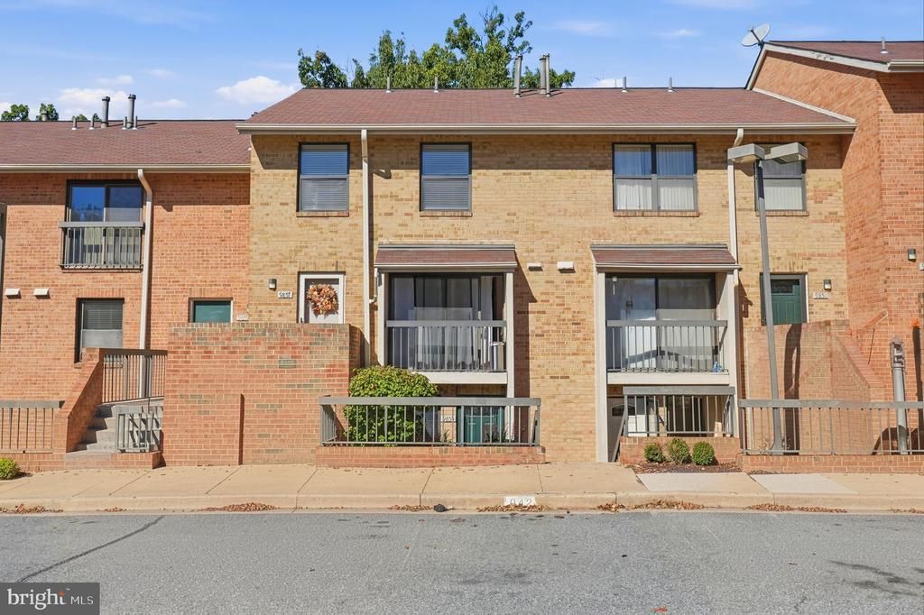 9855 BRISTOL SQUARE LANE , BETHESDA, MD 20814