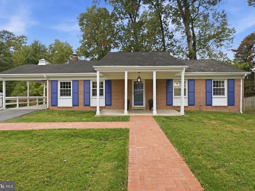 1387 Kimblewick Road , Potomac, MD 20854 Main Photo