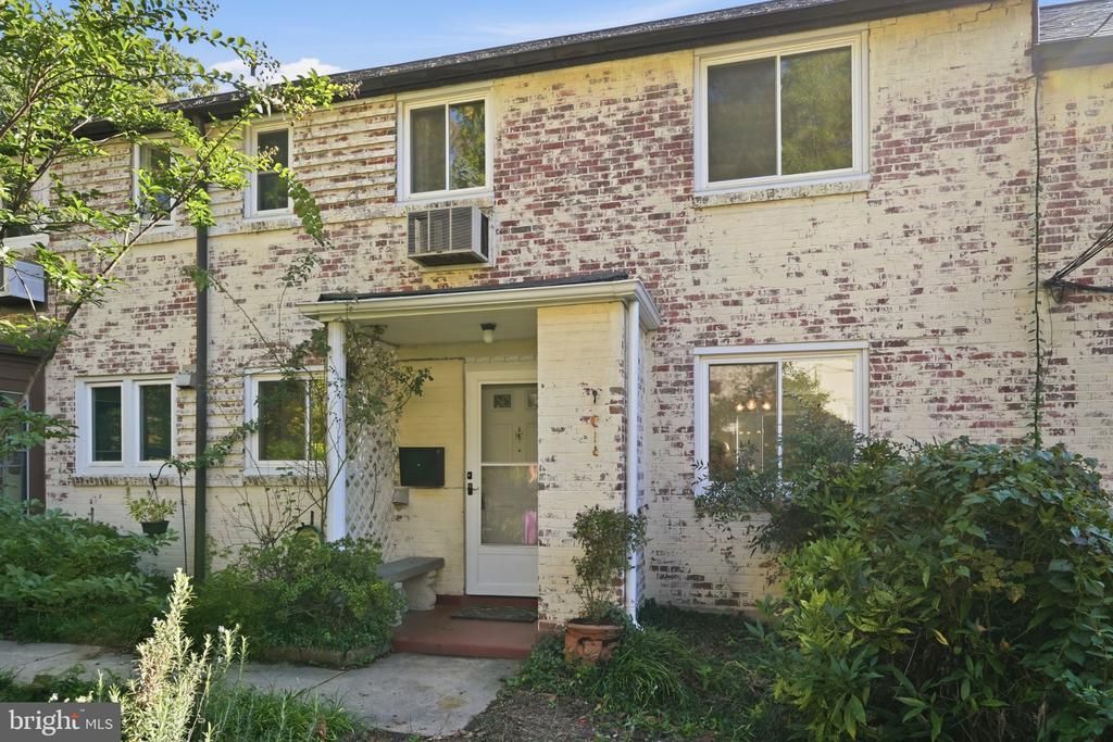 6 Crescent Road , Unit G, Greenbelt, MD 20770 Main Photo
