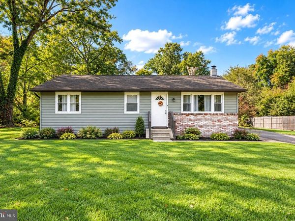 8 WALDENS DRIVE, BRIDGETON, NJ 08302