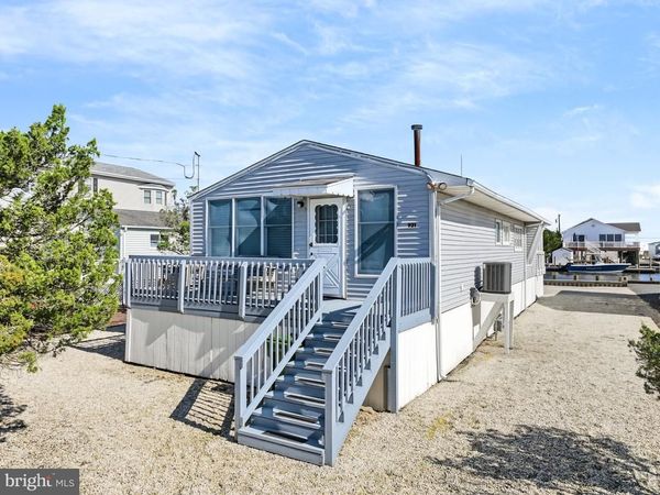 921 S GREEN STREET , TUCKERTON, NJ 08087