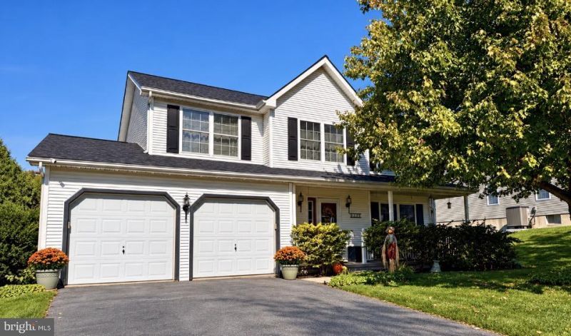 525 LUELLA DRIVE , KUTZTOWN, PA 19530