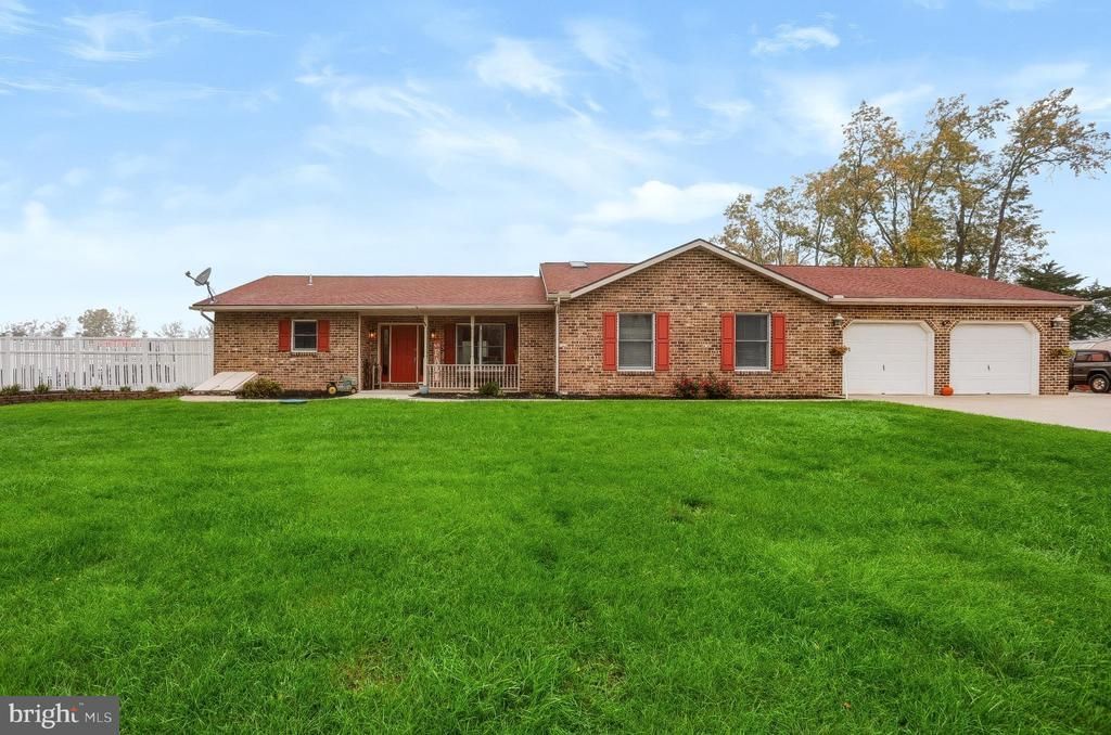 46 FRY ROAD , NEWVILLE, PA 17241
