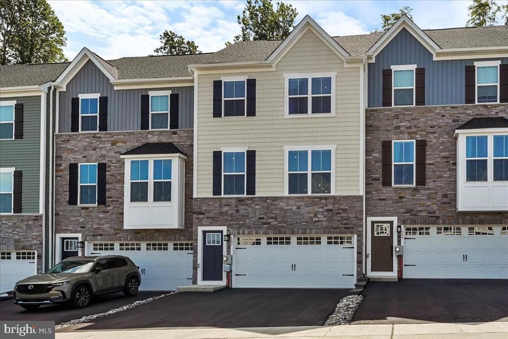 107 ARDEN WAY, DOWNINGTOWN, PA 19335