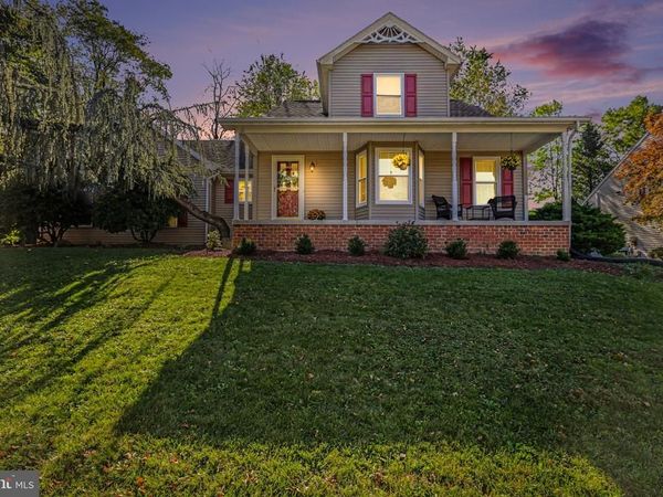 2404 GLENDORE DRIVE, HARRISBURG, PA 17112