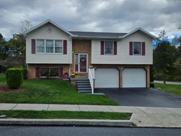 6454 TAUNTON ROAD, HARRISBURG, PA 17111