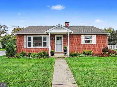 140 PEACH AVENUE , HERSHEY, PA 17033