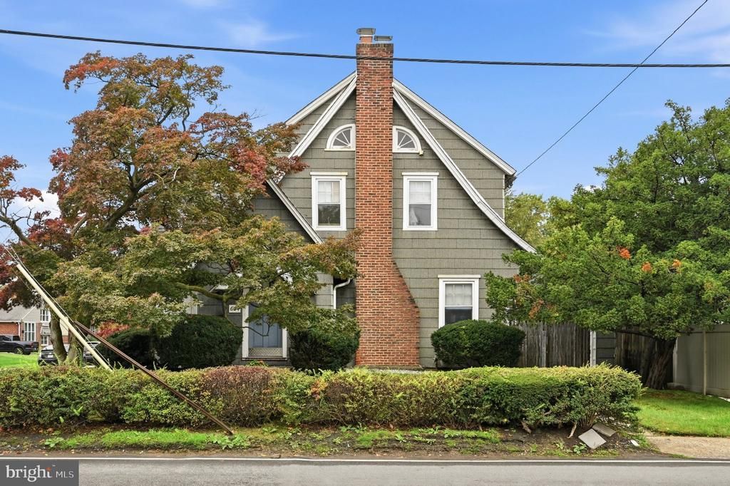 604 S OAK LANE S , SECANE, PA 19018