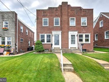 328 BRIMMER AVENUE, NEW HOLLAND, PA 17557