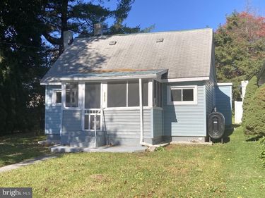 2017 LESLIE AVENUE , LEBANON, PA 17042